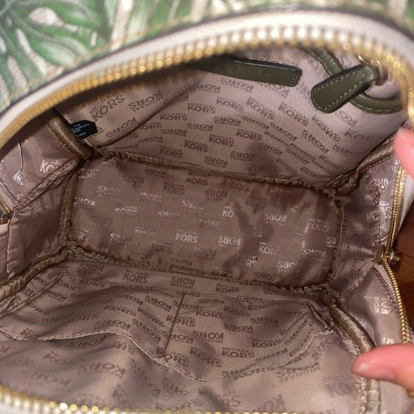 MK backpack - Picture 5 of 5